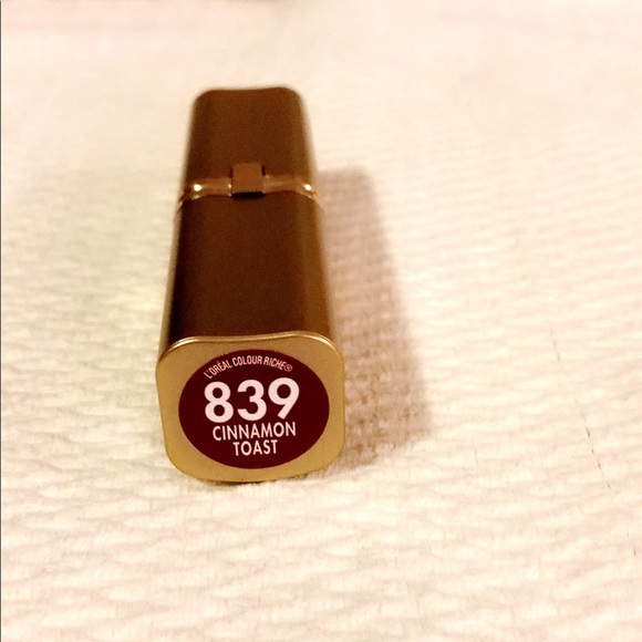 L’Oreal  Color Riche Lipstick Cinnamon Toast - Picture 2 of 5